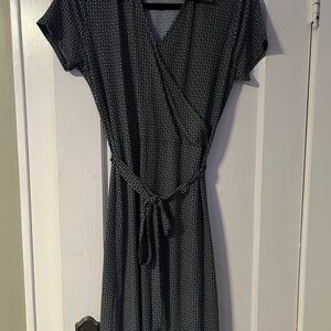 Brooks Brothers Size Medium Navy Wrap Dress